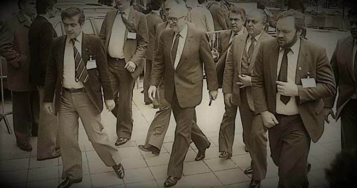 Iδού Αλέξη τι έκανε ο Ανδρέας, εσύ τι μπορείς;